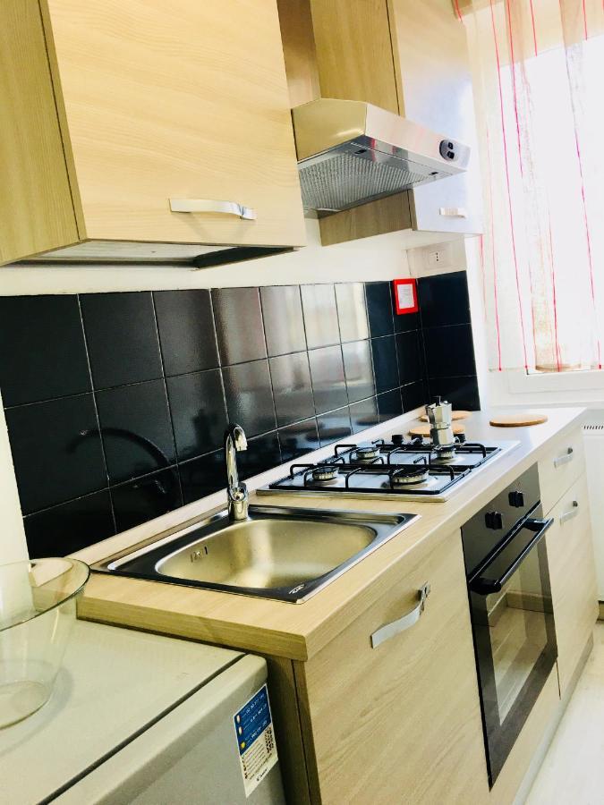 Milan Adrian Apartments Экстерьер фото